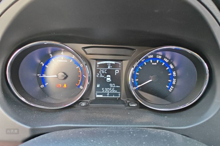 Forthing SX6 2016 car image #13