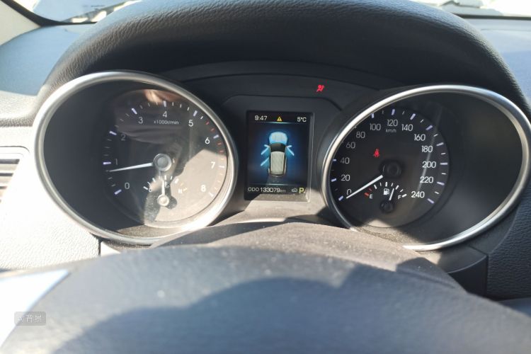 Haval H8 2015 صورة سيارة #13