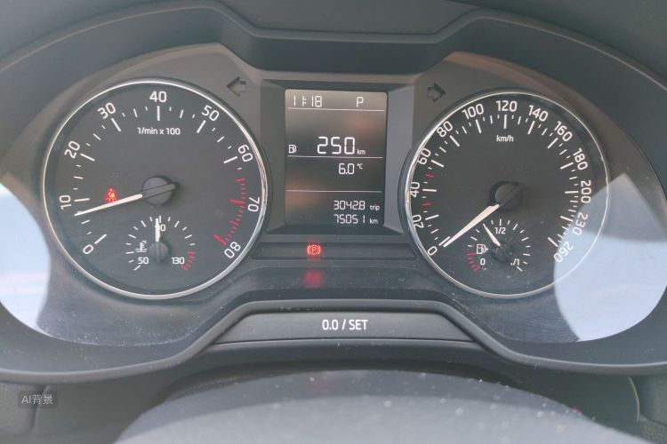 Skoda Octavia 2015 car image #13