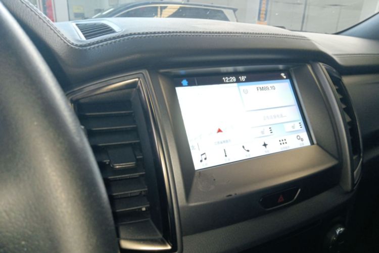 Ford Everest 2018 imagem de carro #13