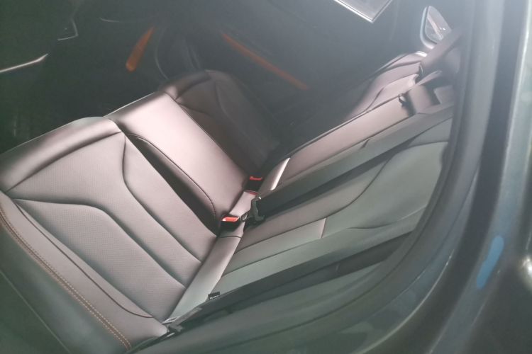 Changan UNI-V 2023 изображение автомобиля #13