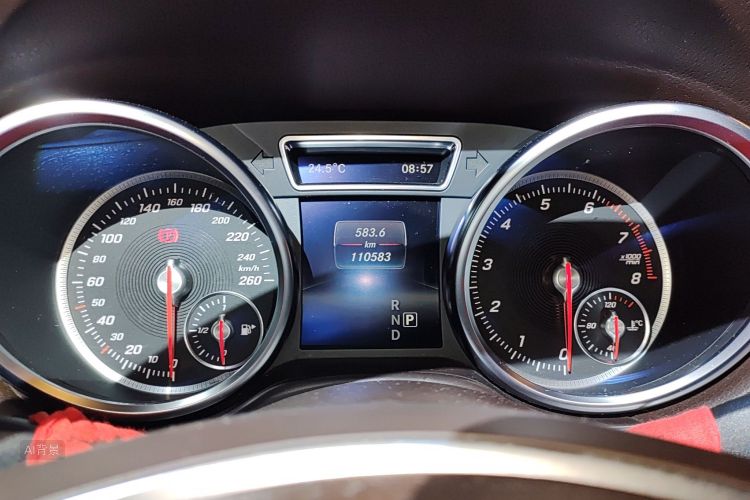 Mercedes-Benz GLE Class 2017 car image #13