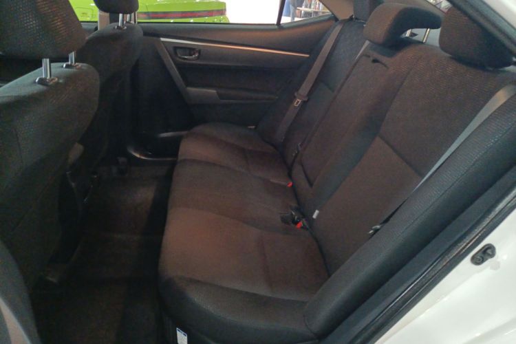 Toyota Corolla Hybird E+ 2019 car image #13