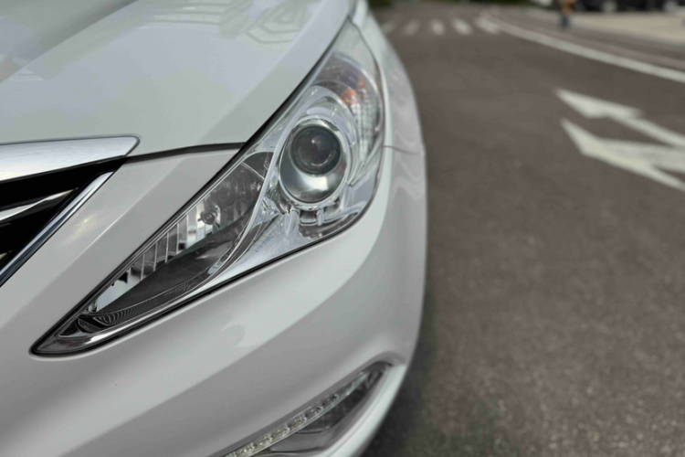 Hyundai Sonata 2015 car image #13