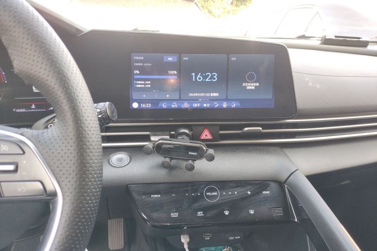 Hyundai Elantra 2021 car image #13