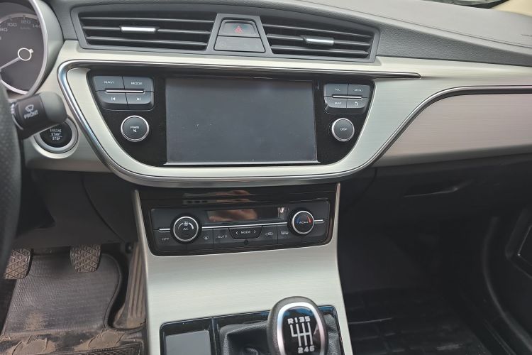 GEELY Emgrand GL 2017 car image #13