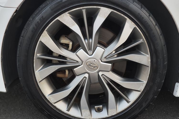 Hyundai Sonata 2015 car image #13