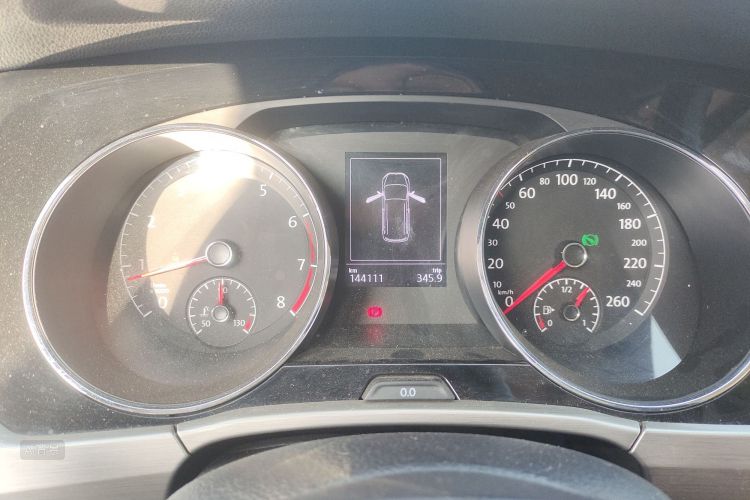 Volkswagen Touran 2018 immagine di auto #13