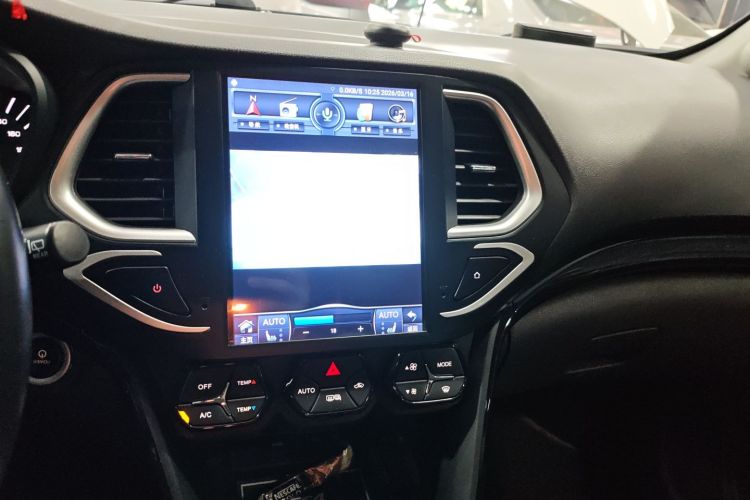 广汽传祺 传祺GS4新能源 2018 汽车图片 #13