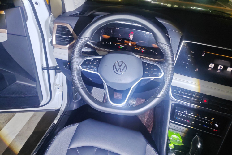 Volkswagen Tharu 2023 #13 Volkswagen Tharu 2023 car image #13