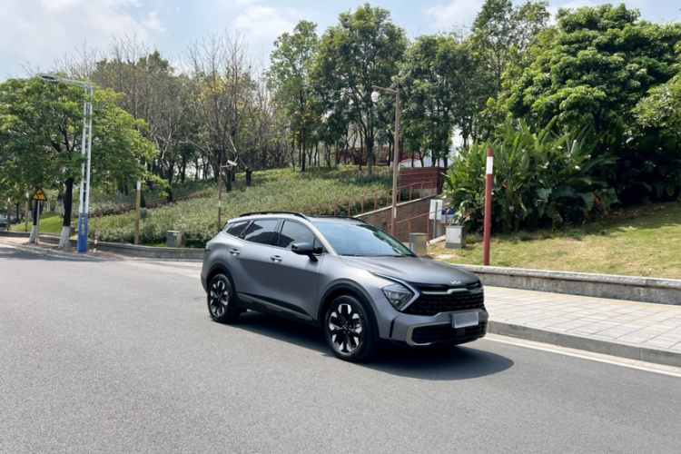 起亚 狮铂拓界 2022 汽车图片 #13