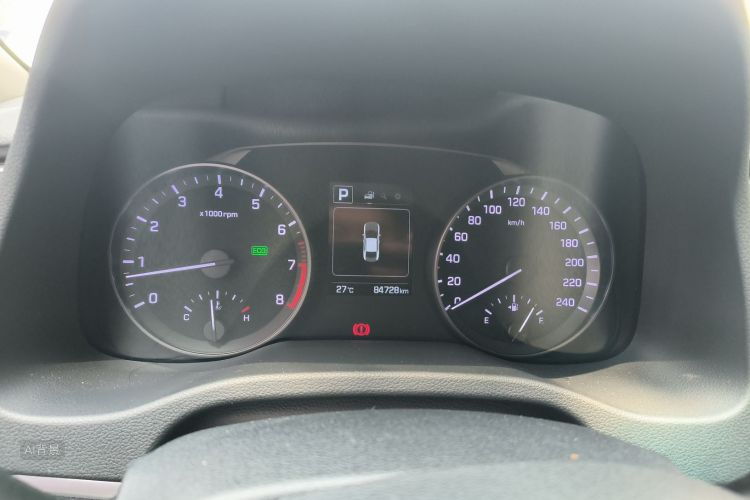 Hyundai Elantra AD 2016 immagine di auto #13