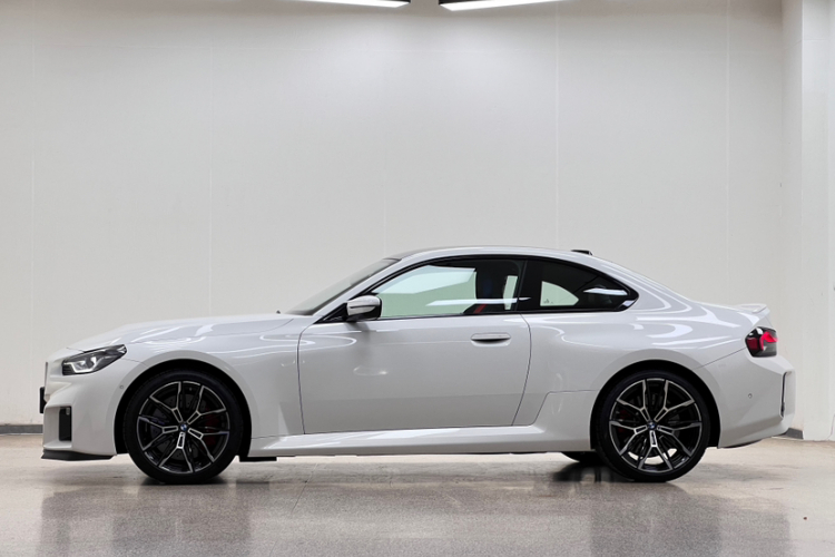 BMW M2 2026 immagine di auto #13