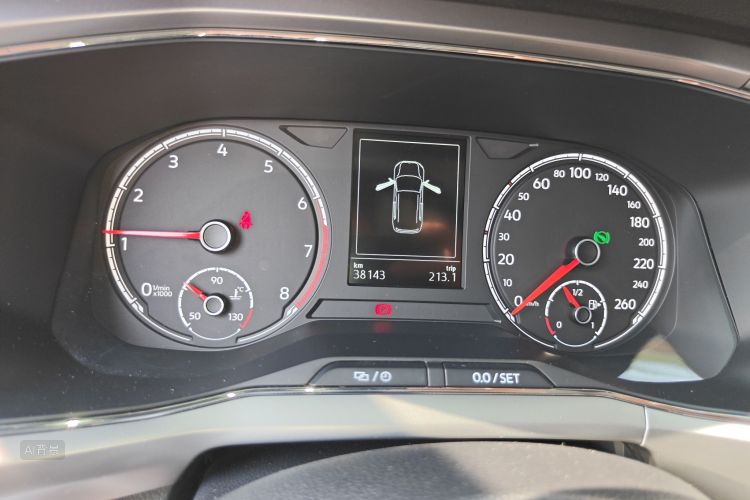 Volkswagen T-Cross 2020 car image #13