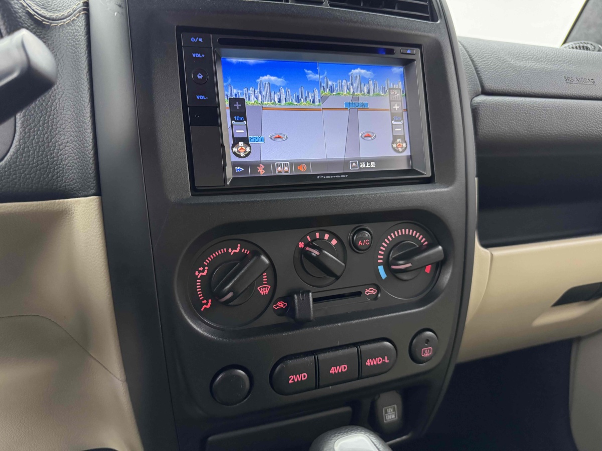 Suzuki Jimny (Imported) 2015 image de voiture #13