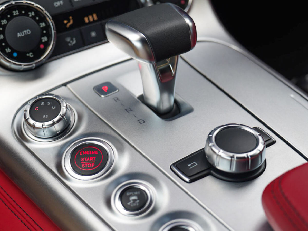 Mercedes-Benz SLS AMG 2012 صورة سيارة #13