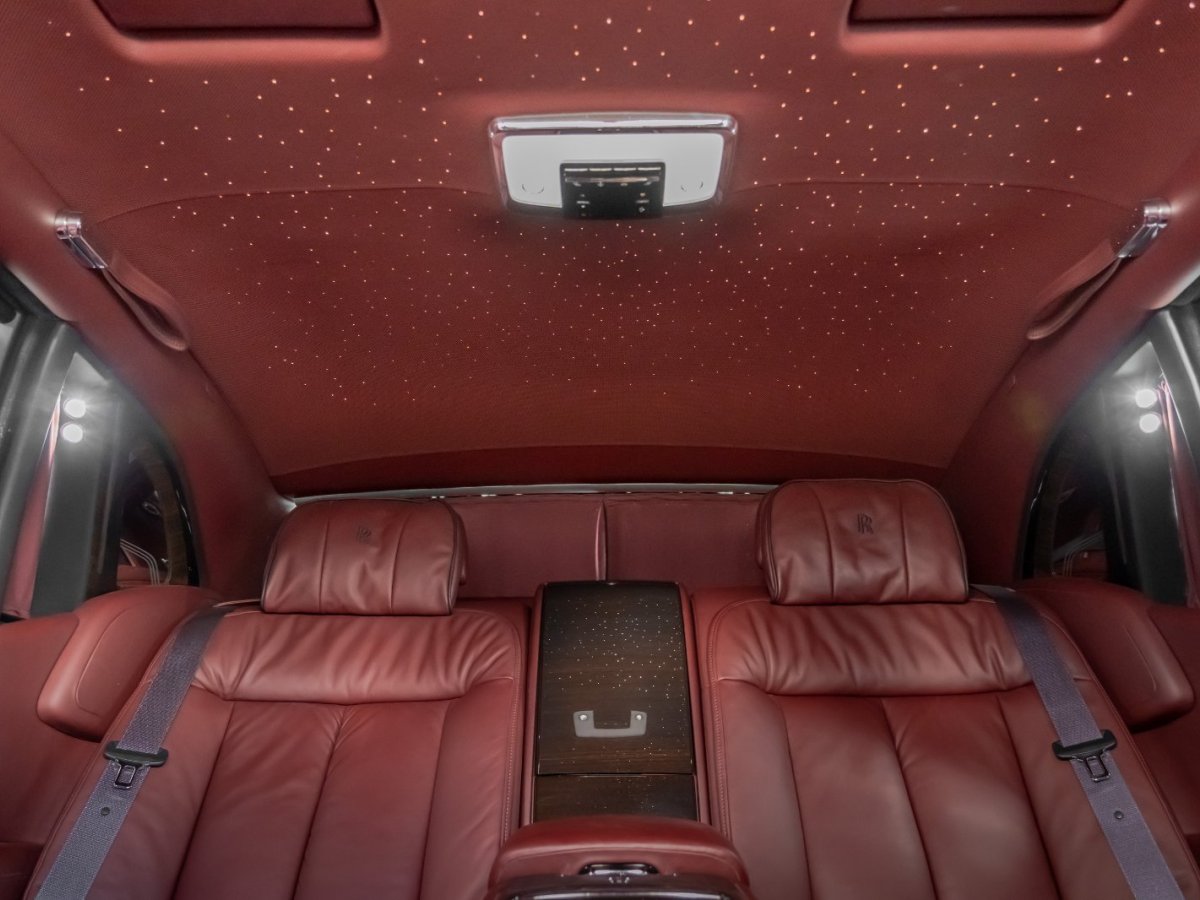 Rolls-Royce Phantom 2018 car image #13