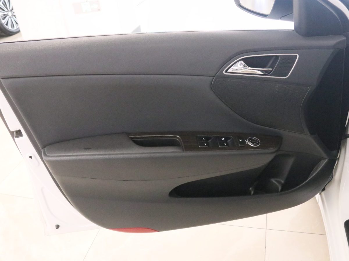 Hyundai Mistra 2017 immagine di auto #13