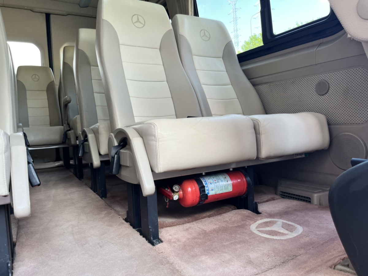 Mercedes-Benz Sprinter 2013 car image #13