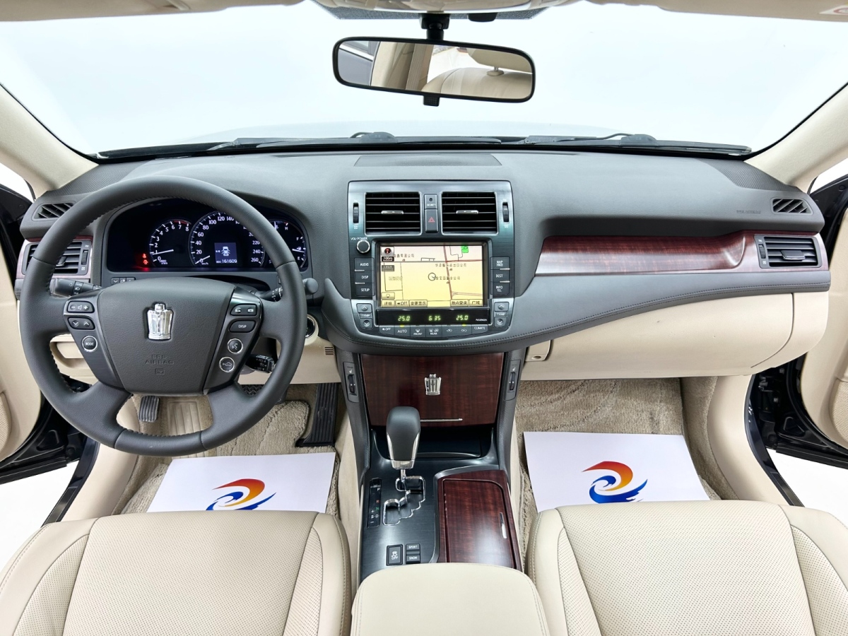 丰田 皇冠 2010 汽车图片 #13