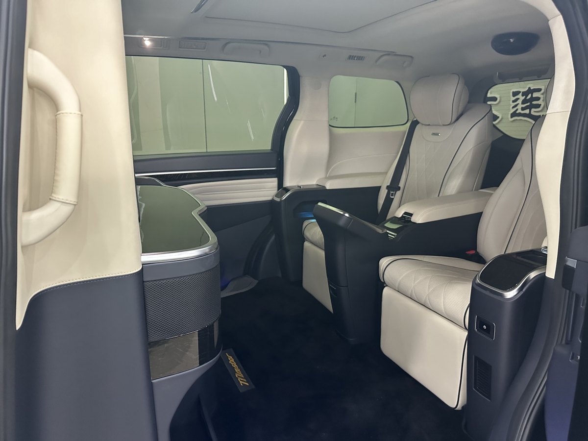 广汽传祺 传祺M8 2022 汽车图片 #13