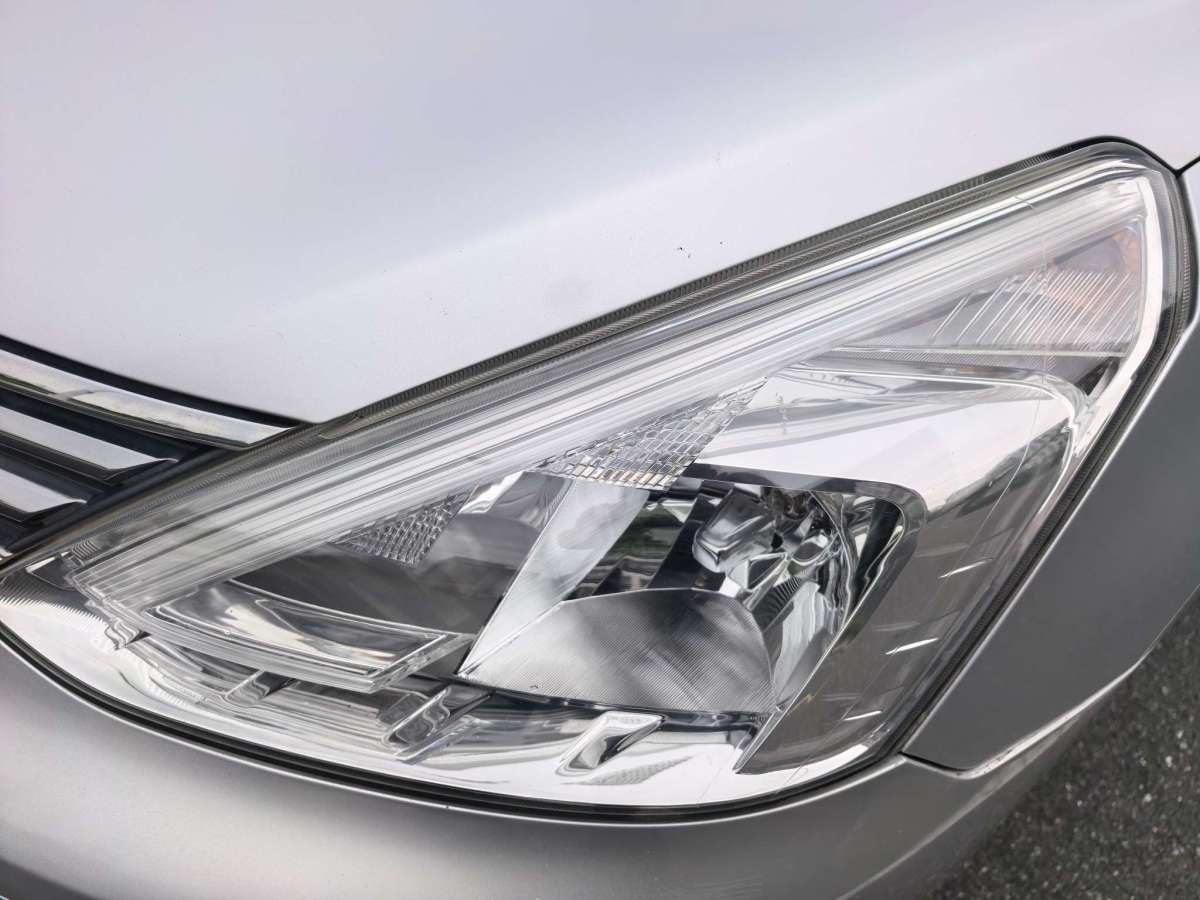 日产 骊威 2013 汽车图片 #13