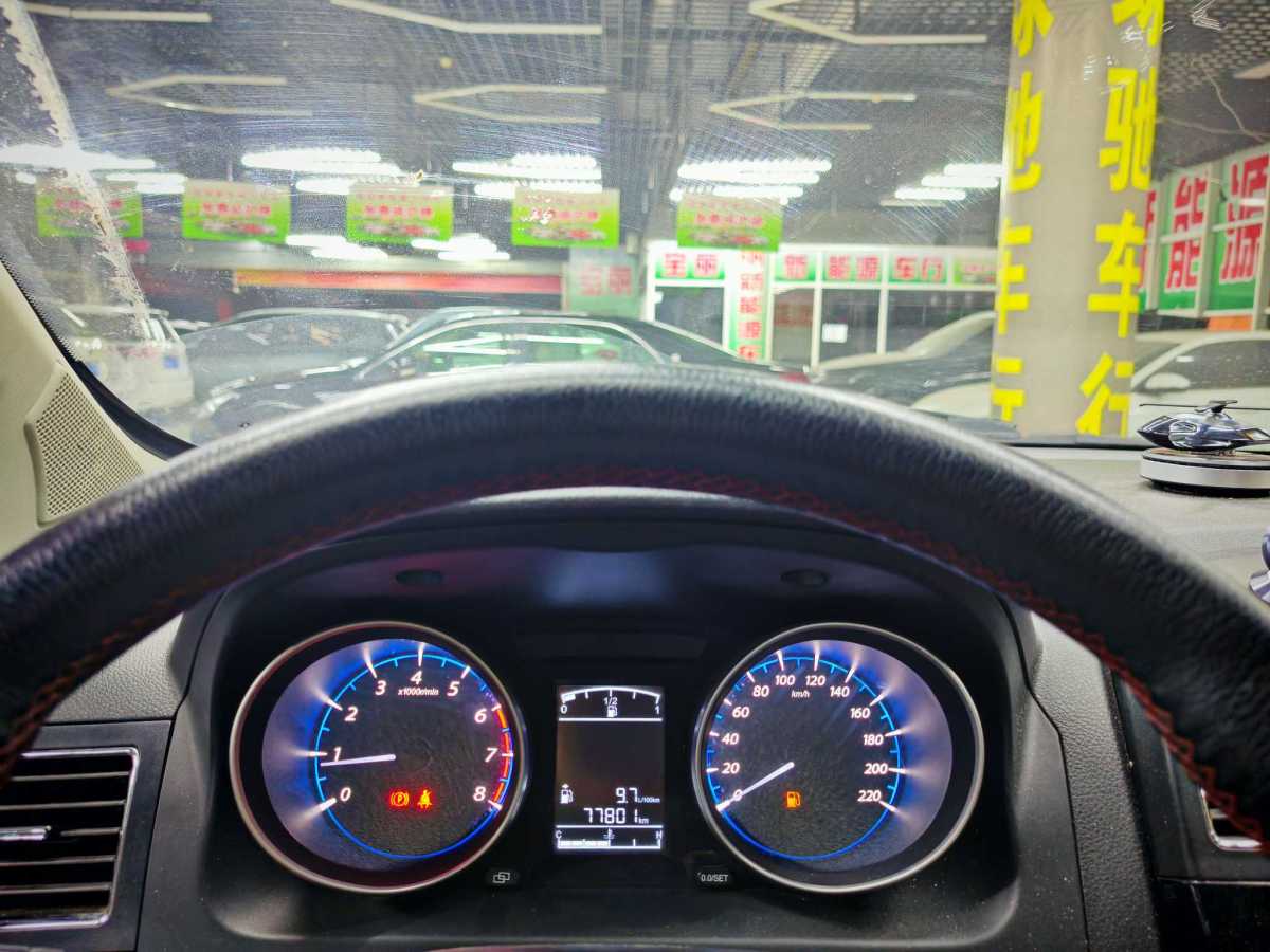 Forthing JOYEAR X3 2016 immagine di auto #13