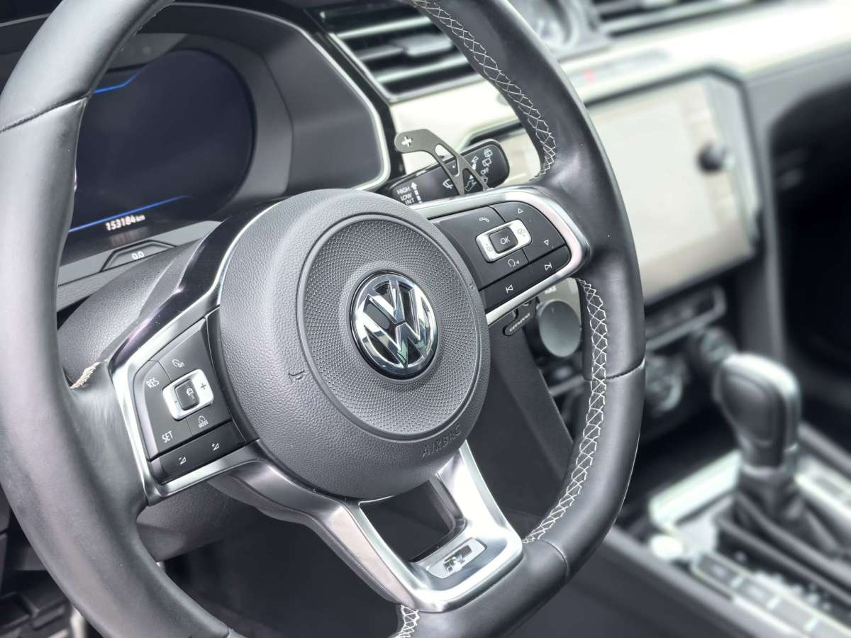 Volkswagen Passat Variant 2018 immagine di auto #13