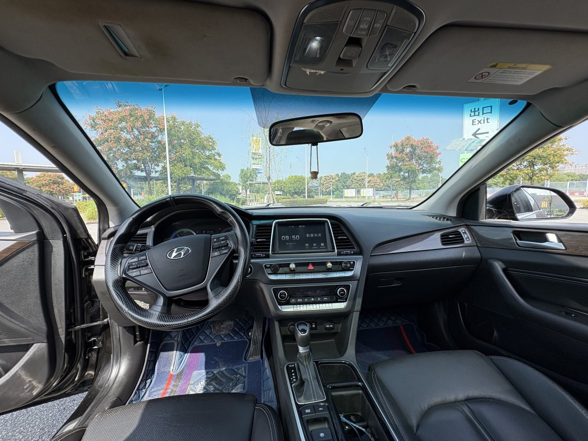 Hyundai Sonata PHEV 2021 изображение автомобиля #13