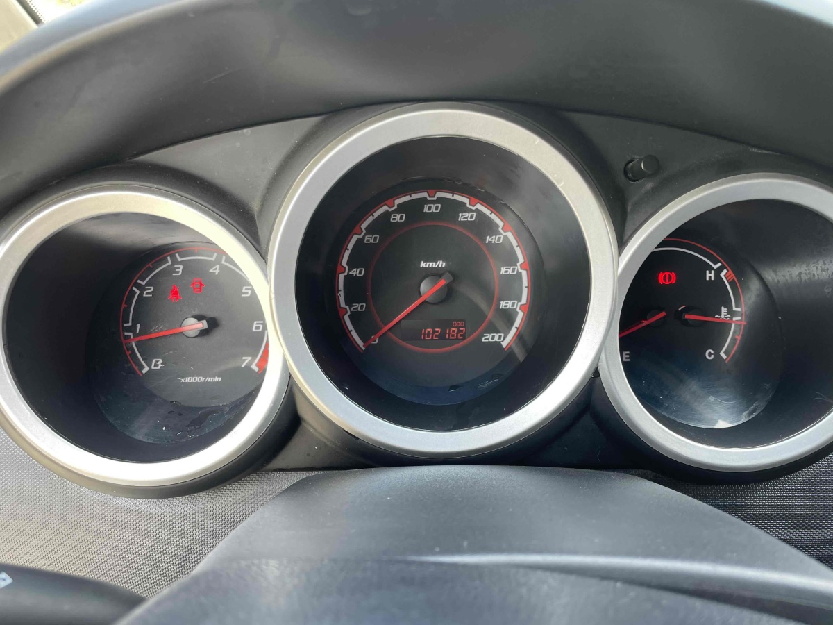 Changan CX20 2013 car image #13