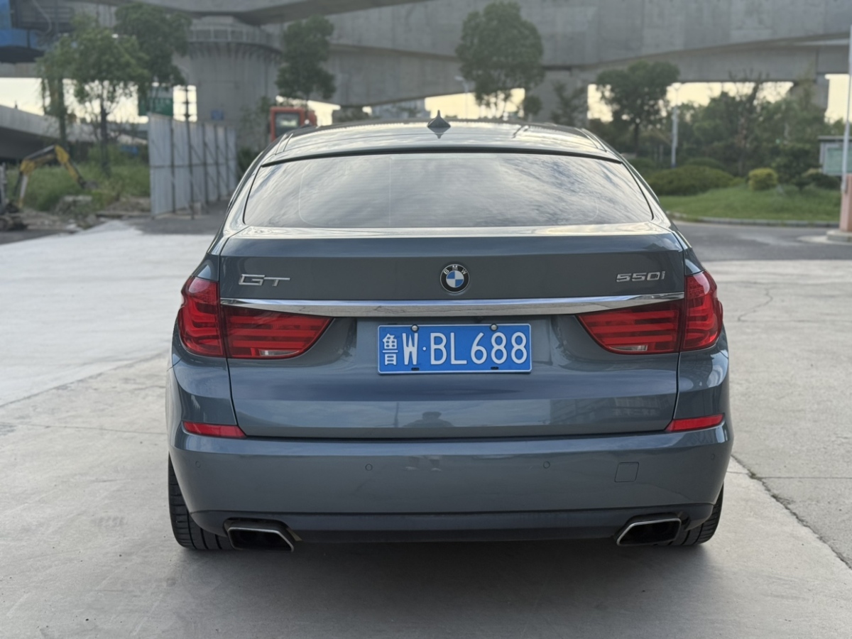 BMW 5 Series GT 2014 immagine di auto #13