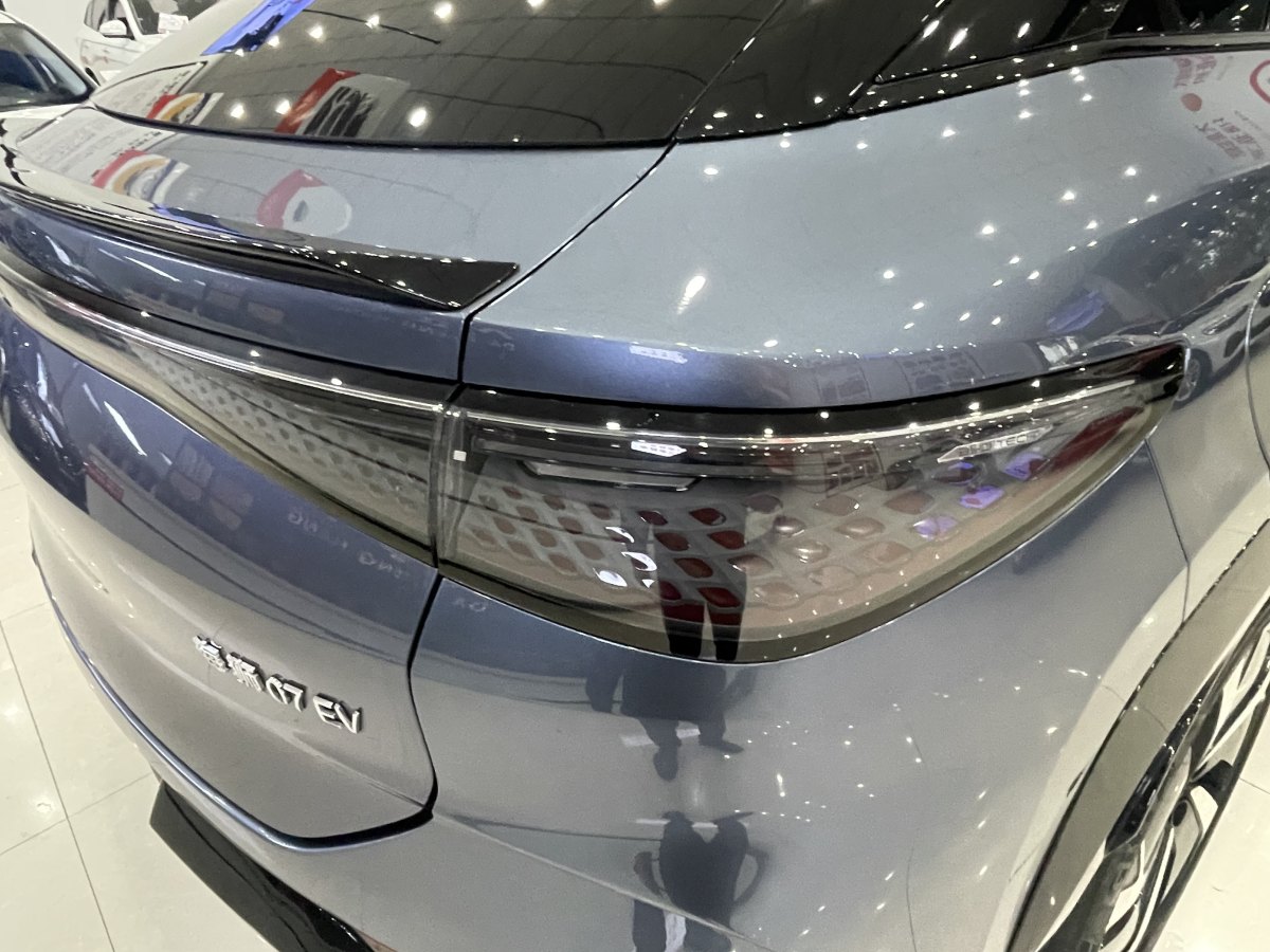 BYD Sea Lion 07 EV 2024 car image #13