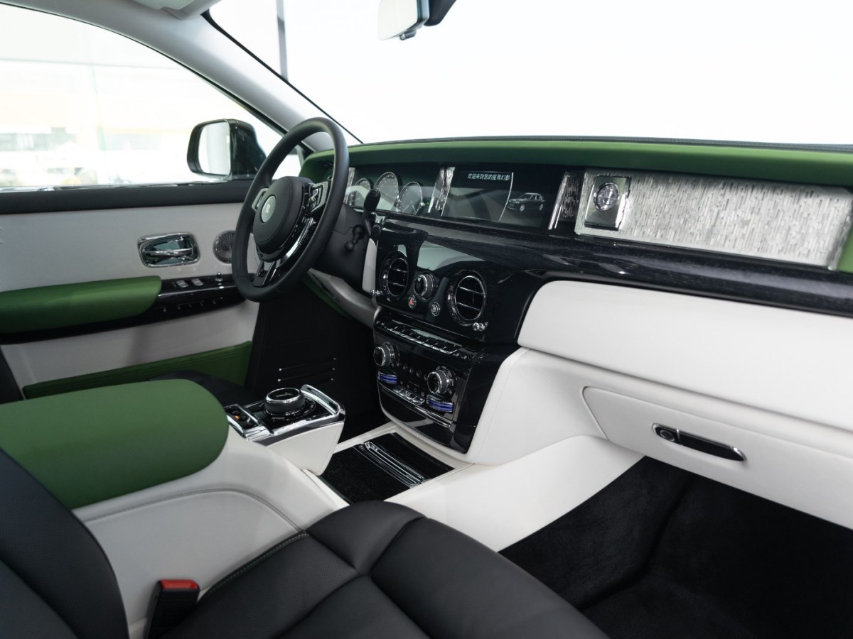 劳斯莱斯 幻影 2022 汽车图片 #13