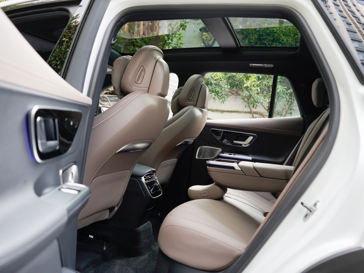 Mercedes-Benz EQE SUV 2025 #13 Mercedes-Benz EQE SUV 2025 car image #13