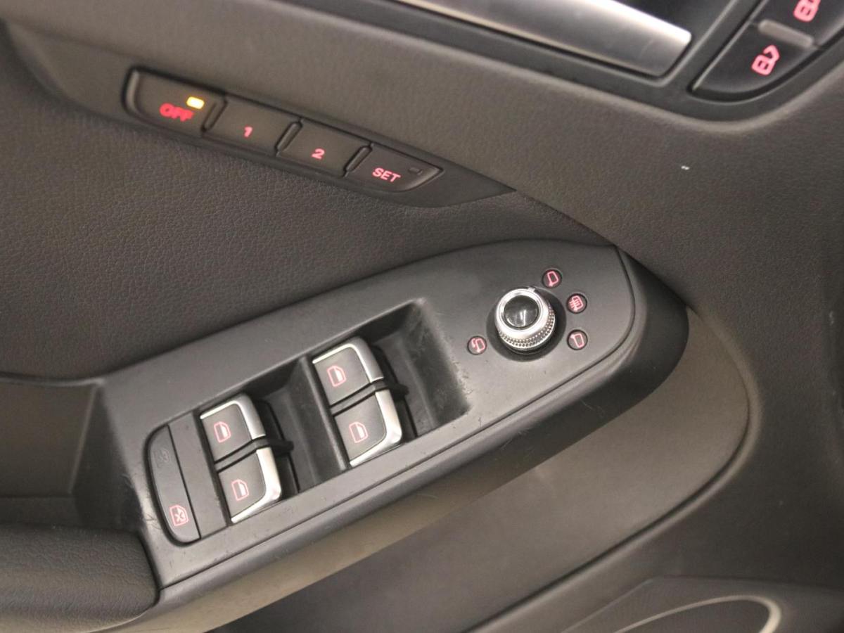 Audi Q6L Sportback e-tron 2012 immagine di auto #13