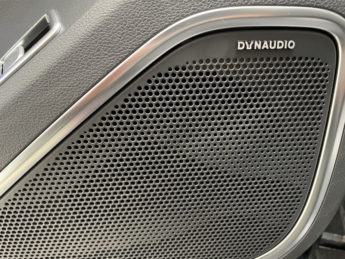 HongQi HS7 PHEV 2024 #13 HongQi HS7 PHEV 2024 car image #13