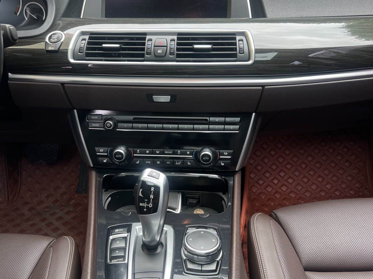 BMW 5 Series GT 2016 #13 BMW 5 Series GT 2016 صورة سيارة #13