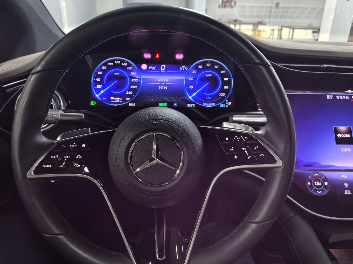 Mercedes-Benz EQS Class 2023 car image #13