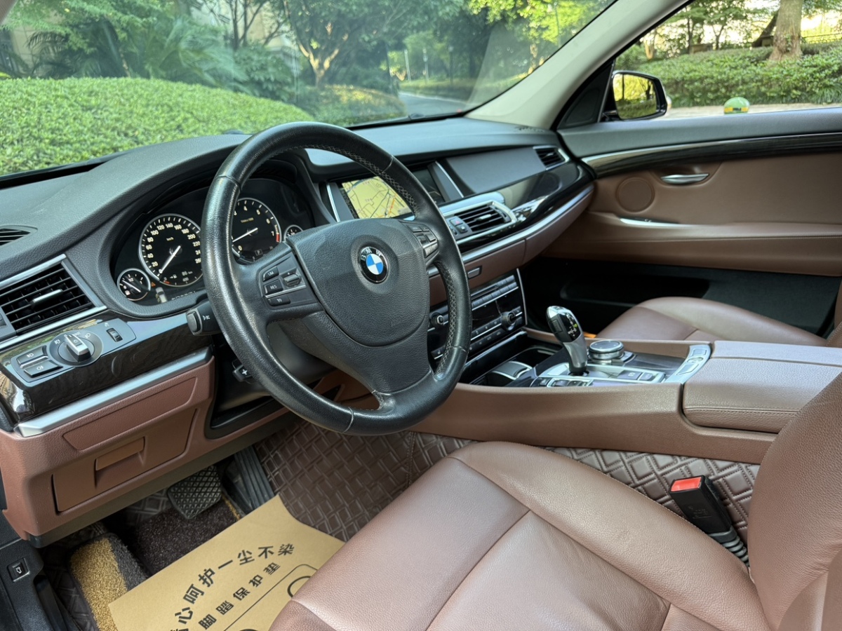 BMW 5 Series GT 2016 immagine di auto #13