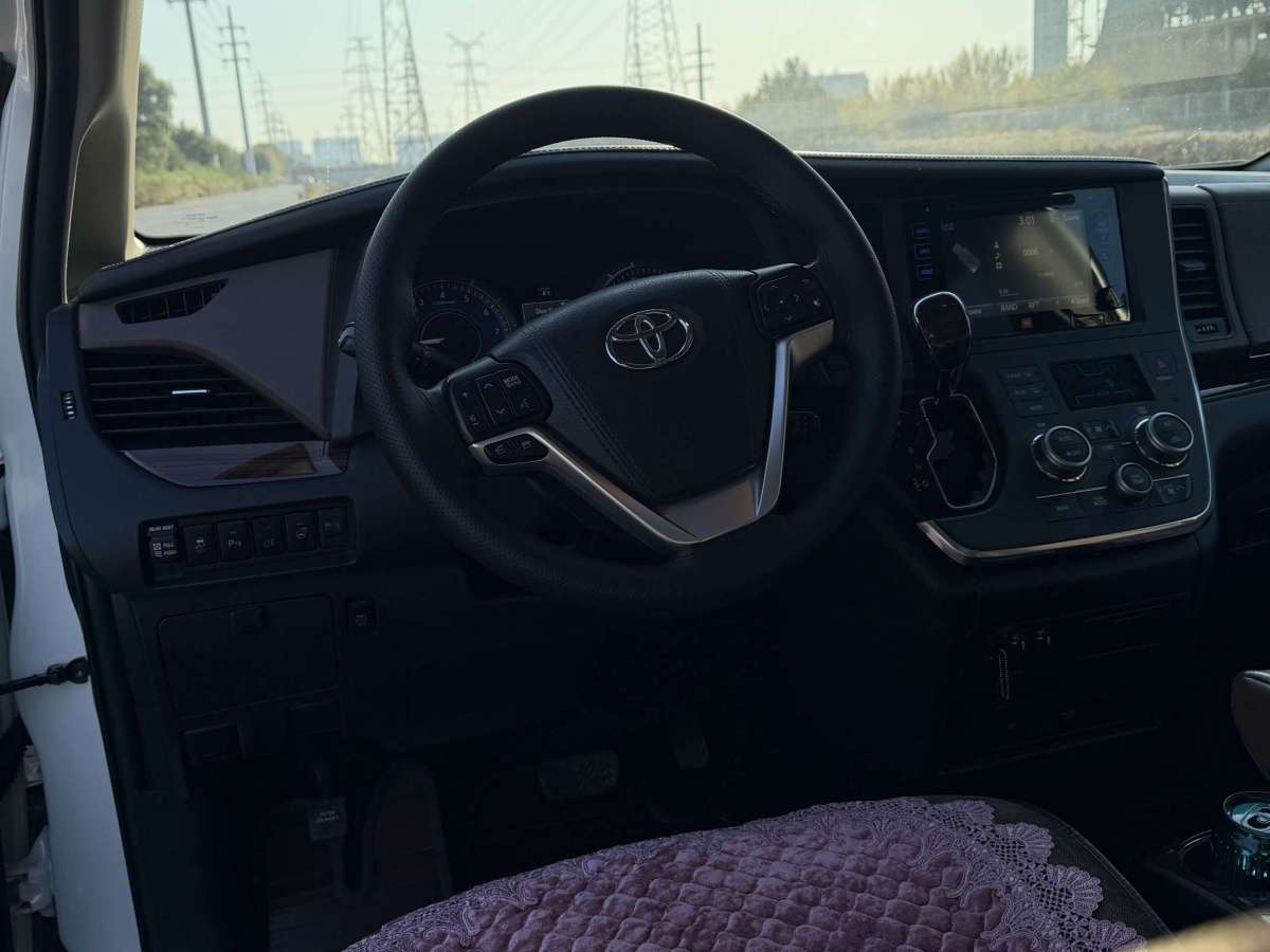 Toyota SIENNA 2016 #13 Toyota SIENNA 2016 image de voiture #13