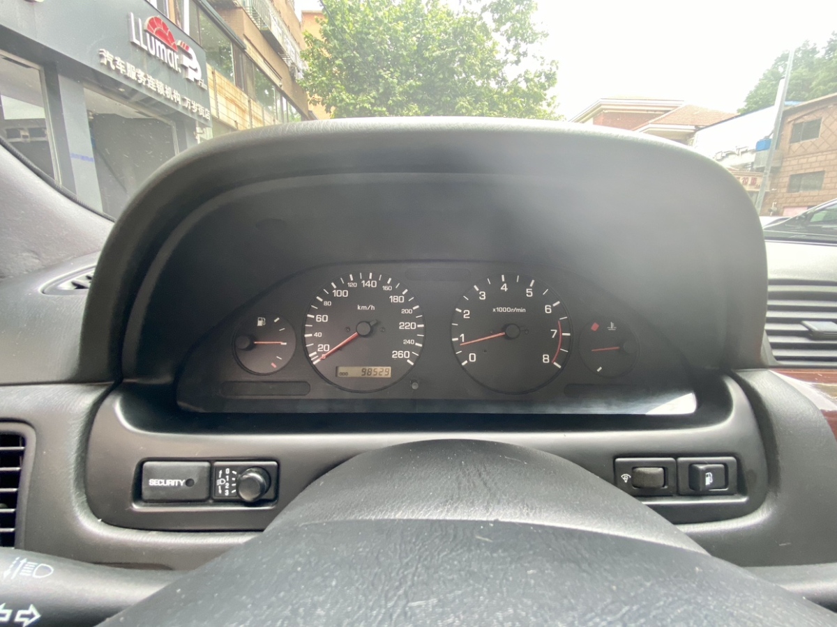 Nissan Cefiro 2000 immagine di auto #13