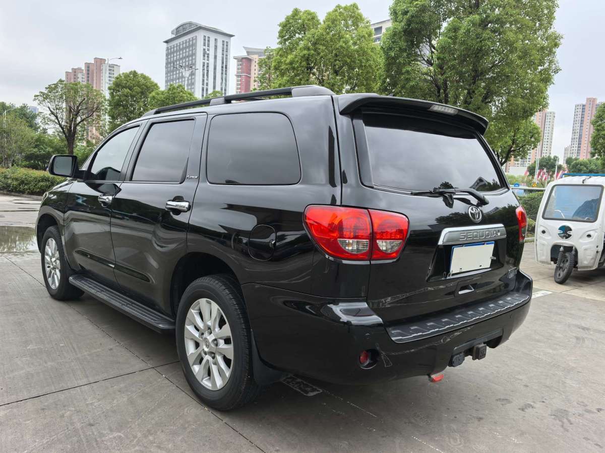 Toyota Sequoia 2013 #13 Toyota Sequoia 2013 immagine di auto #13