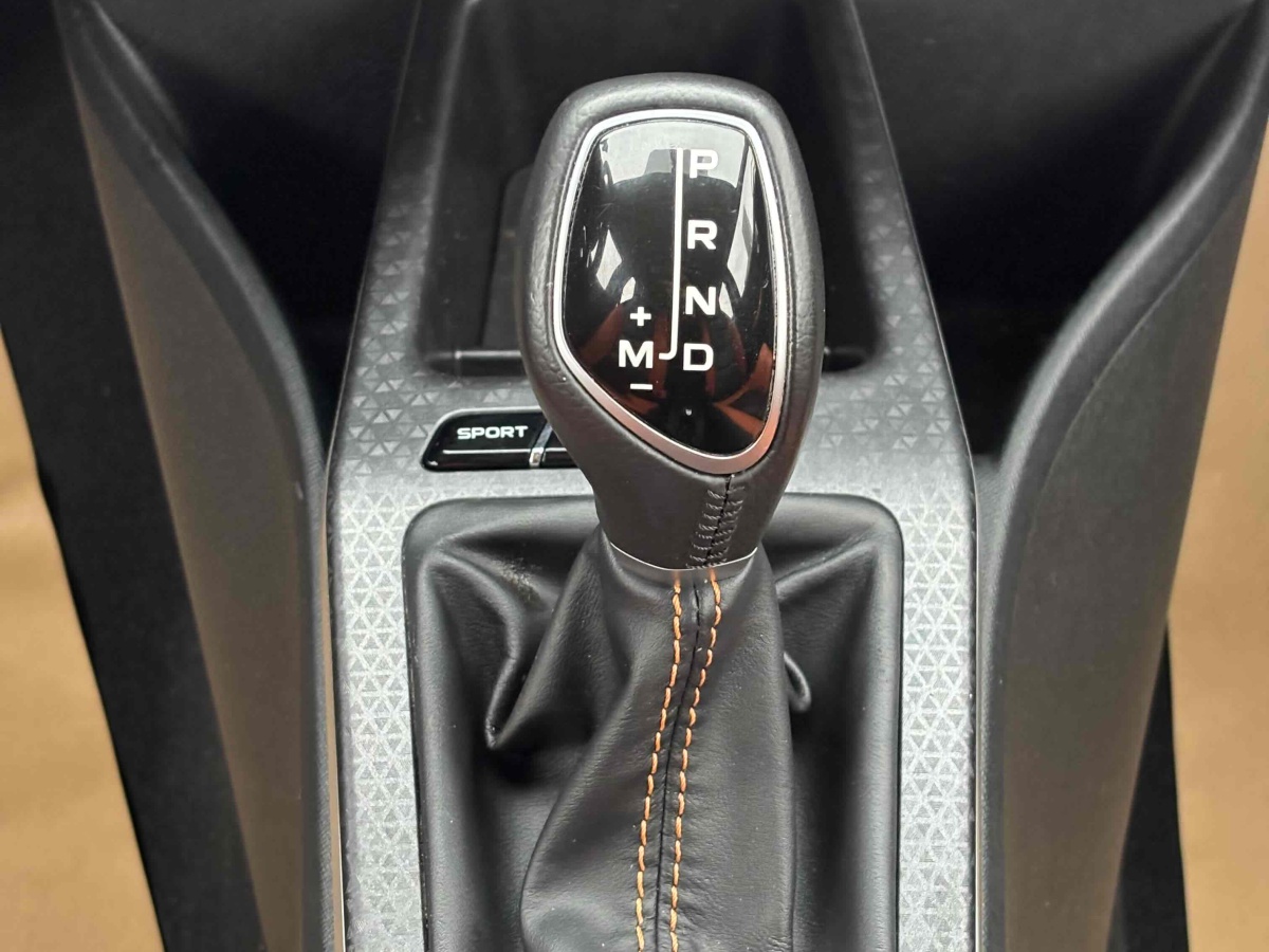 GEELY Vision X1 2018 car image #13