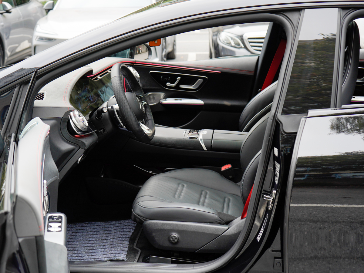 Mercedes-Benz EQE AMG 2023 #13 Mercedes-Benz EQE AMG 2023 car image #13