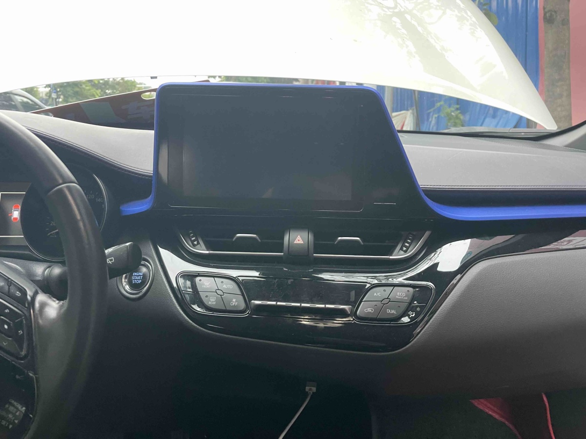 Toyota C-HR EV 2020 #13 Toyota C-HR EV 2020 car image #13