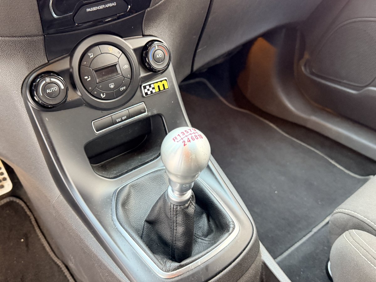 Ford Fiesta (Imported) 2013 #13 Ford Fiesta (Imported) 2013 car image #13