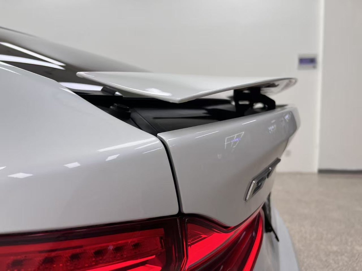 BMW 6 Series 2019 #13 BMW 6 Series 2019 car image #13