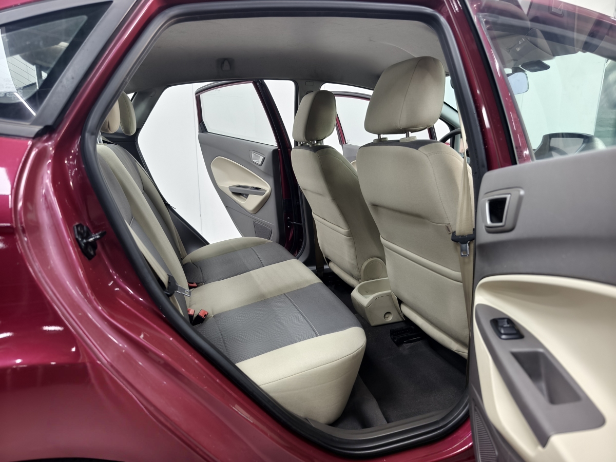 Ford Fiesta (Imported) 2012 #13 Ford Fiesta (Imported) 2012 car image #13