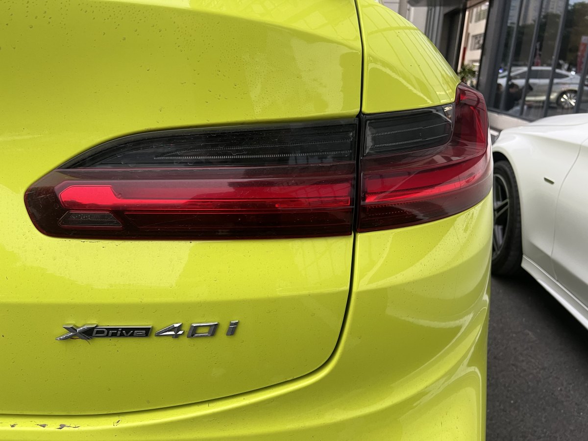 BMW X4 2019 car image #13