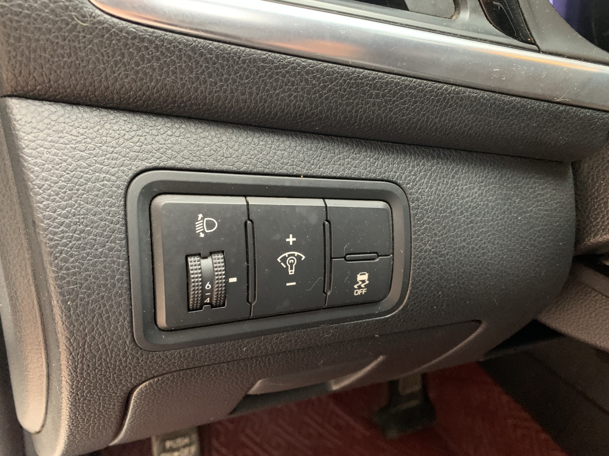 Hyundai Mistra 2017 car image #13